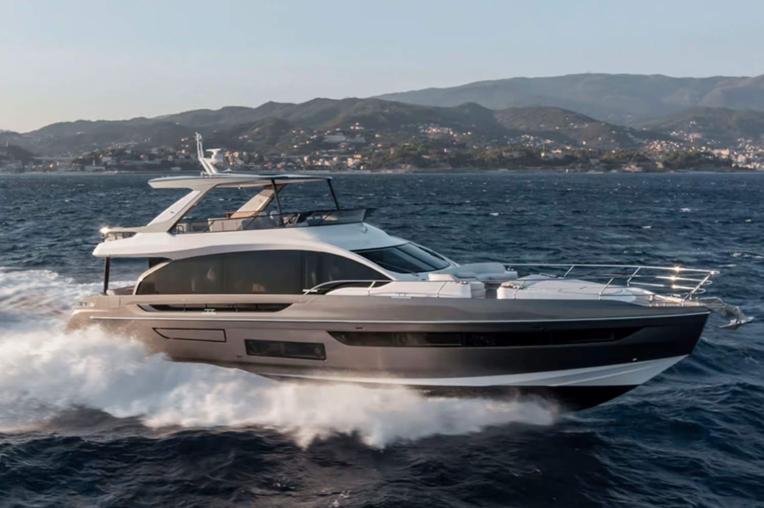 Azimut Fly 72