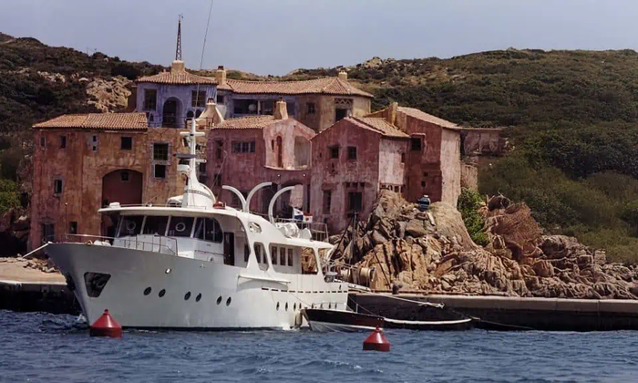 Benetti Hagito IV