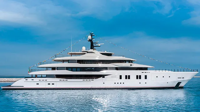 CRN delivers the M/Y 139 megayacht