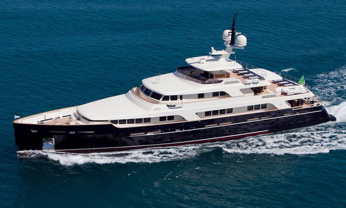 Codecasa news - SALE OF THE CODECASA 42 – Vintage Series Hull #F73