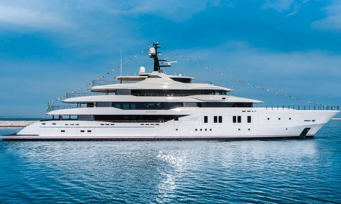CRN M/Y 139 by CRN