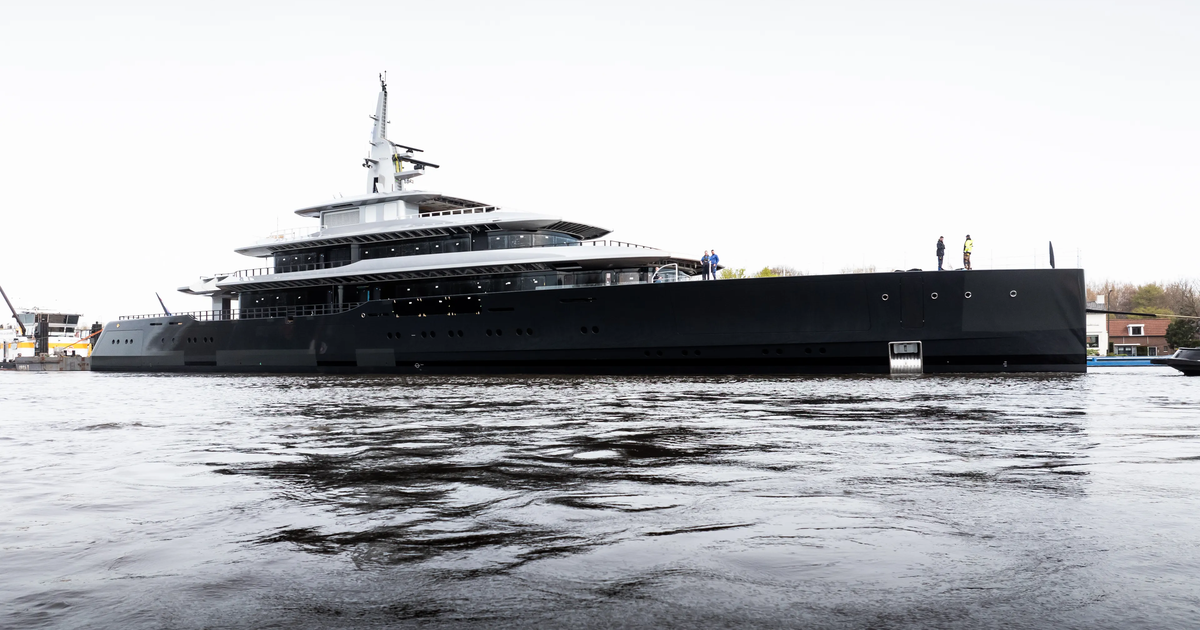 Feadship Project 826 - Superyacht Guide