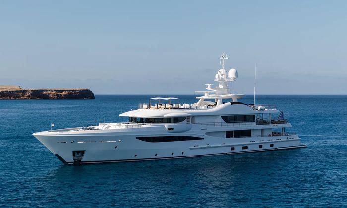HALO - Damen Yachting official image