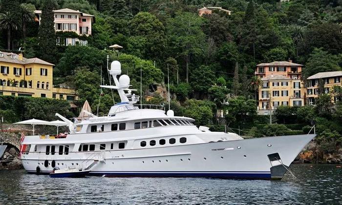 LADY GEORGINA - Damen Yachting official image