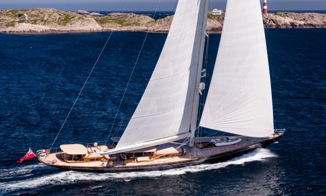 Wisp by Royal Huisman