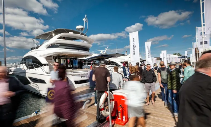 Southampton Boat Show - southampton-boat-show-a-spectacular-display-of-power-and-elegance-at-the-2024-southampton-